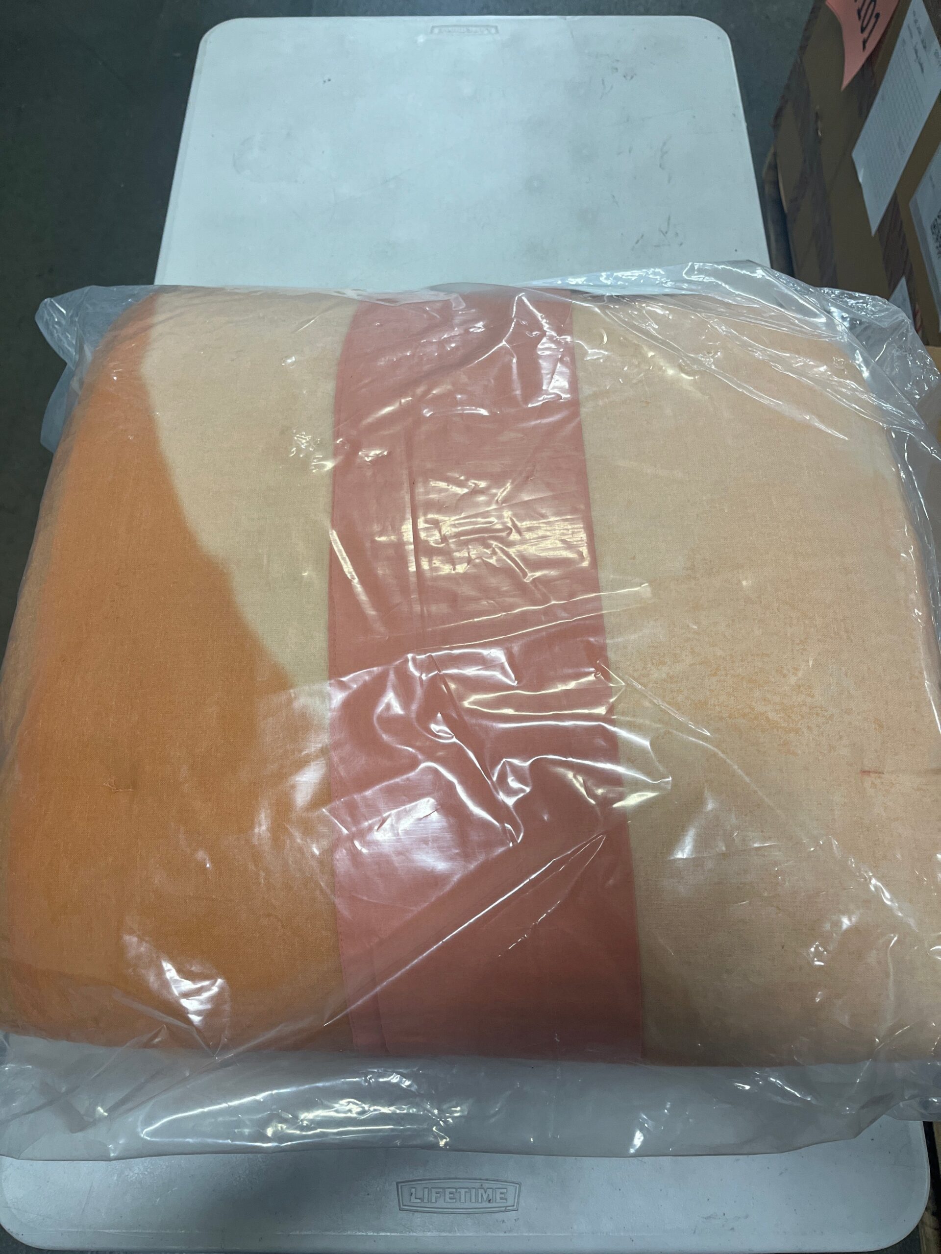 Cleaning products packaged for bulk distribution