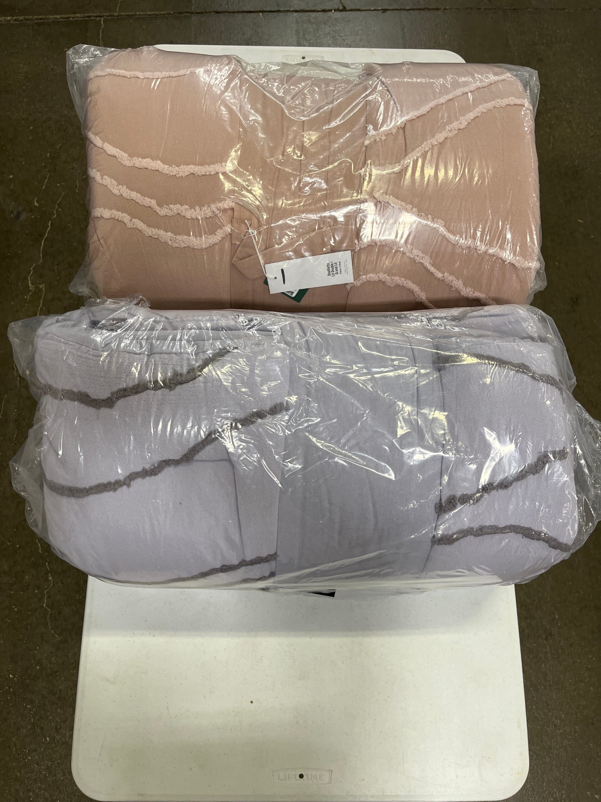 Assorted Comforters: 92% Off Original Retail (G59758) - Image 4