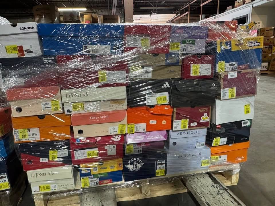 Computer peripherals packed for bulk resale
