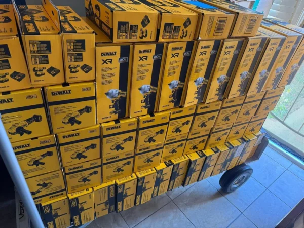 Supreme Pallets USA liquidation pallets ready for freight shipping” and “Supreme Pallets USA warehouse in California