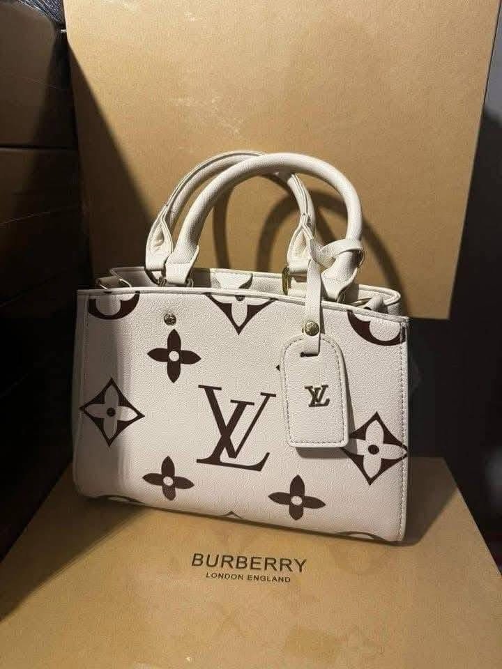 Branded Ladies Handbags Pallet – 200 Pieces Luxury Designer Bags Wholesale - Image 5