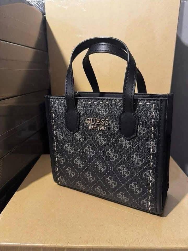 Branded Ladies Handbags Pallet – 200 Pieces Luxury Designer Bags Wholesale - Image 18