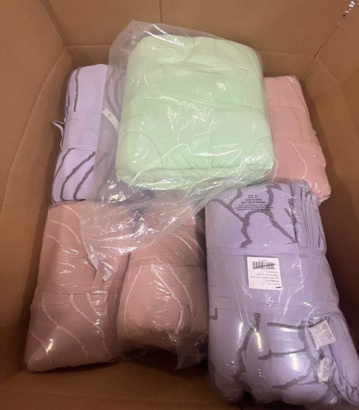 Assorted Comforters: 92% Off Original Retail (G59750)